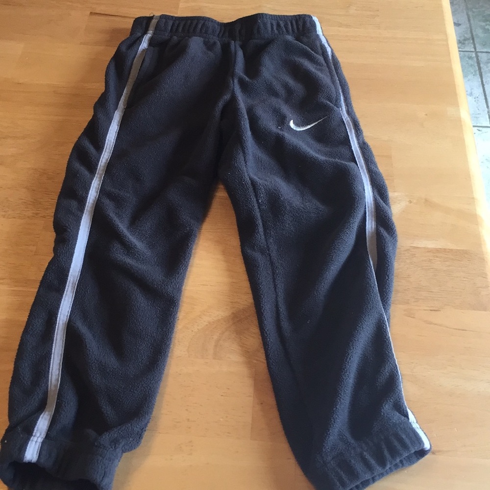 Gray Nike sweatpants